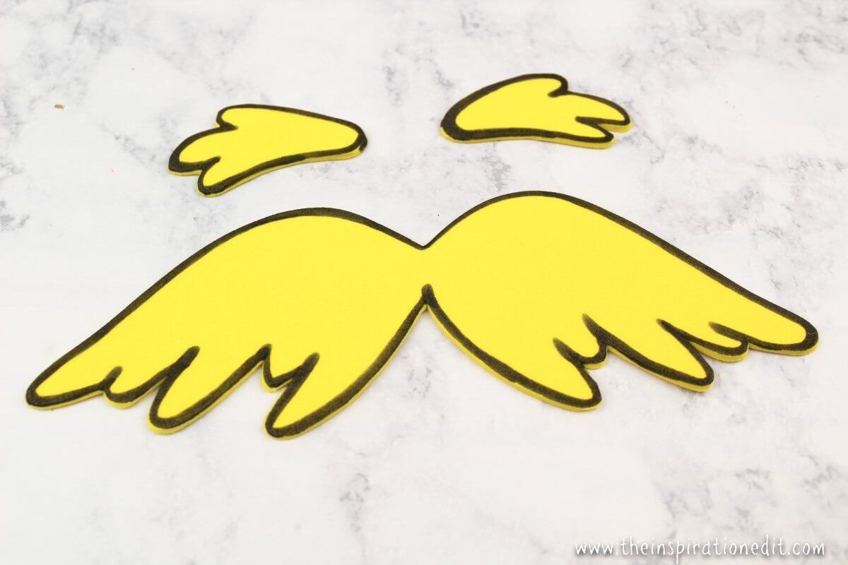 The Lorax Paper Bag Puppet And Free Printable The Lorax Dr Seuss Crafts Seuss Crafts
